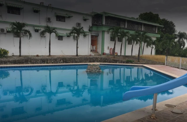 Hotel Hacienda El Nuevo Amanecer Pool